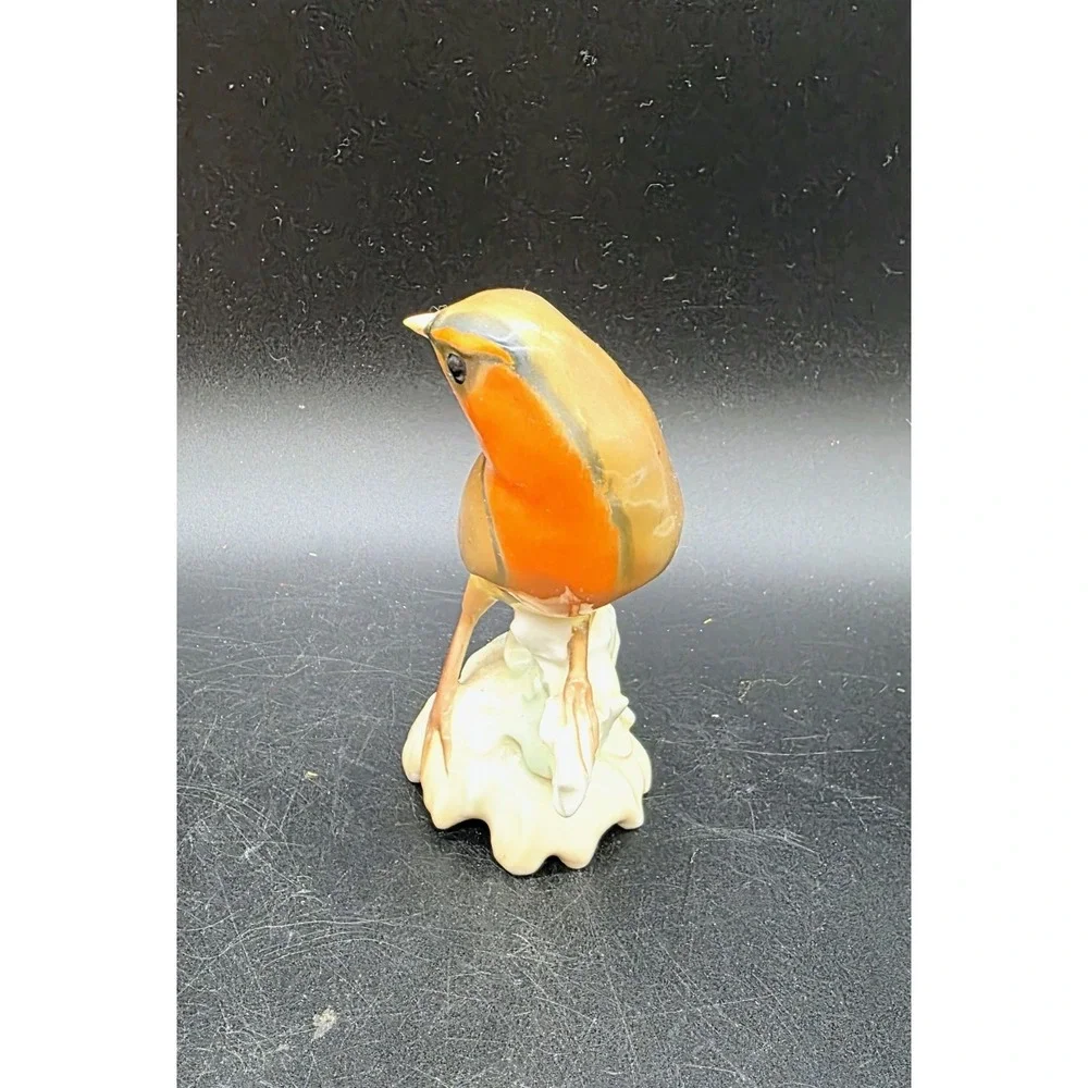 Vintage Hutschenreuther Fine Porcelain Bird Robin Figurine 4.25